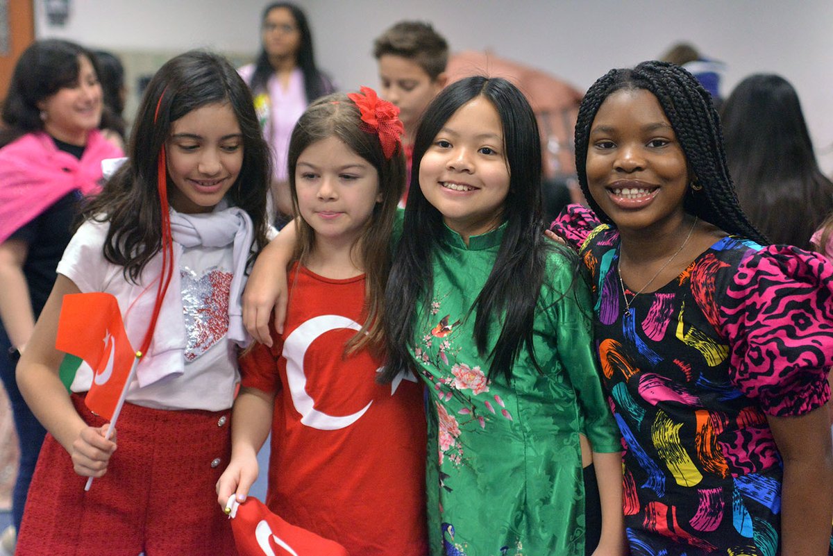 Allen_ISD's tweet image. Norton Elementary School recently celebrated its World Culture Day with a student and parent parade around the campus and then special cultural performances in the gym. Activities wrap up in the evening with family booths, food, dances, live performances, and more!