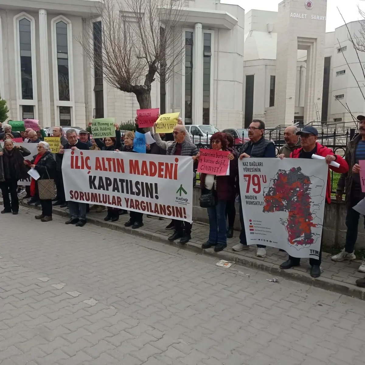 İliç Madeni Kapatılsın! Sorumlular Acilen Yargılansın! Bugün Türkiye'nin her yerinde yaşam savunucuları İliç maden felaketinin sorumlularının yargılanması için suç duyurusunda bulundu. Biz de derneğimizin çağrısı ile Edremit Demokrasi Platformu +