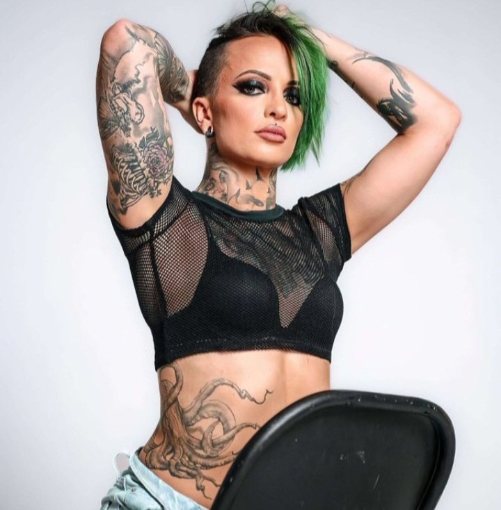 NVhowlingWolves's tweet image. w/ 1 #AEW Women's Match on the card for #AEWRevolution how bout this match to be added?

 🖤💚The #OutCasts Explode💚🖤
         @Saraya vs @realrubysoho 

   🤍🖤w/ Special Guest Ref 🖤🤍
                   Harley Cameron 
                  @itsdanni_ellexo 

📸 @AEW @TonyKhan