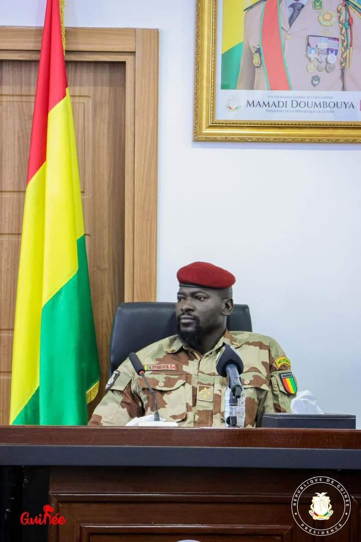 Aboubac52970251's tweet image. 🛜Le plus grand défi du général Mamadi Doumbouya c’est de ramener l’électricité 💡qu’il avait trouvée sur place✅♈️