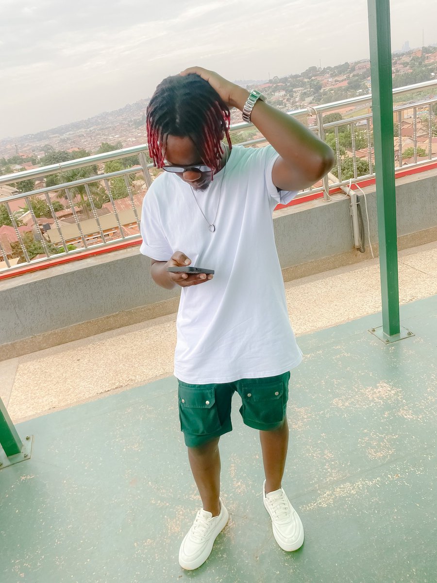 bashratofficia's tweet photo. Ready for a night shift
#omukwanogwewala https://t.co/isB9KBdvzb