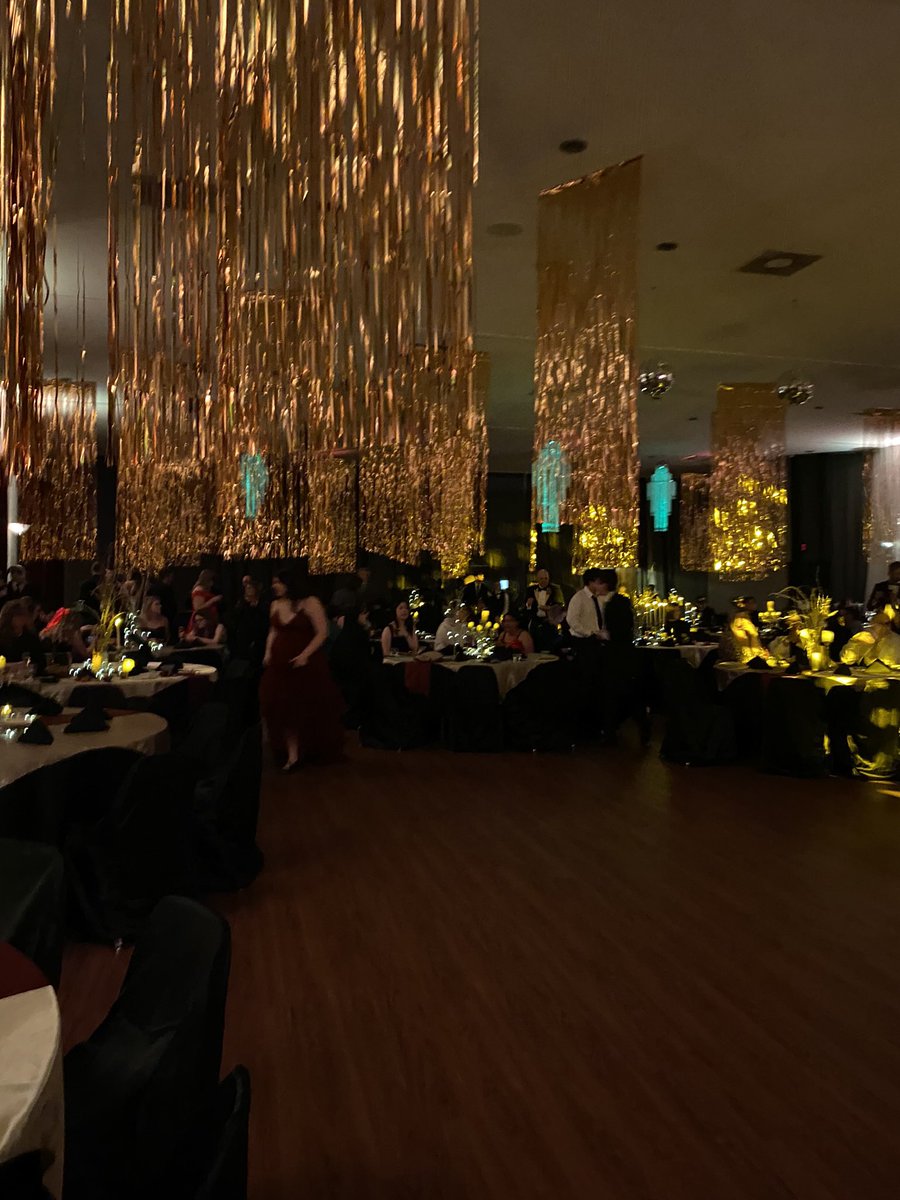 Sam_BTSChemNerd's tweet photo. The presidents ball last night was amazing!!! I had so much fun last night! A few of my friends said I looked like a prof on my way to a dance with my blazer. But it was freaking cold outside, I needed to at least keep my arms warm. Also the last song was country roads 😂 https://t.co/m0bO3iLnDn