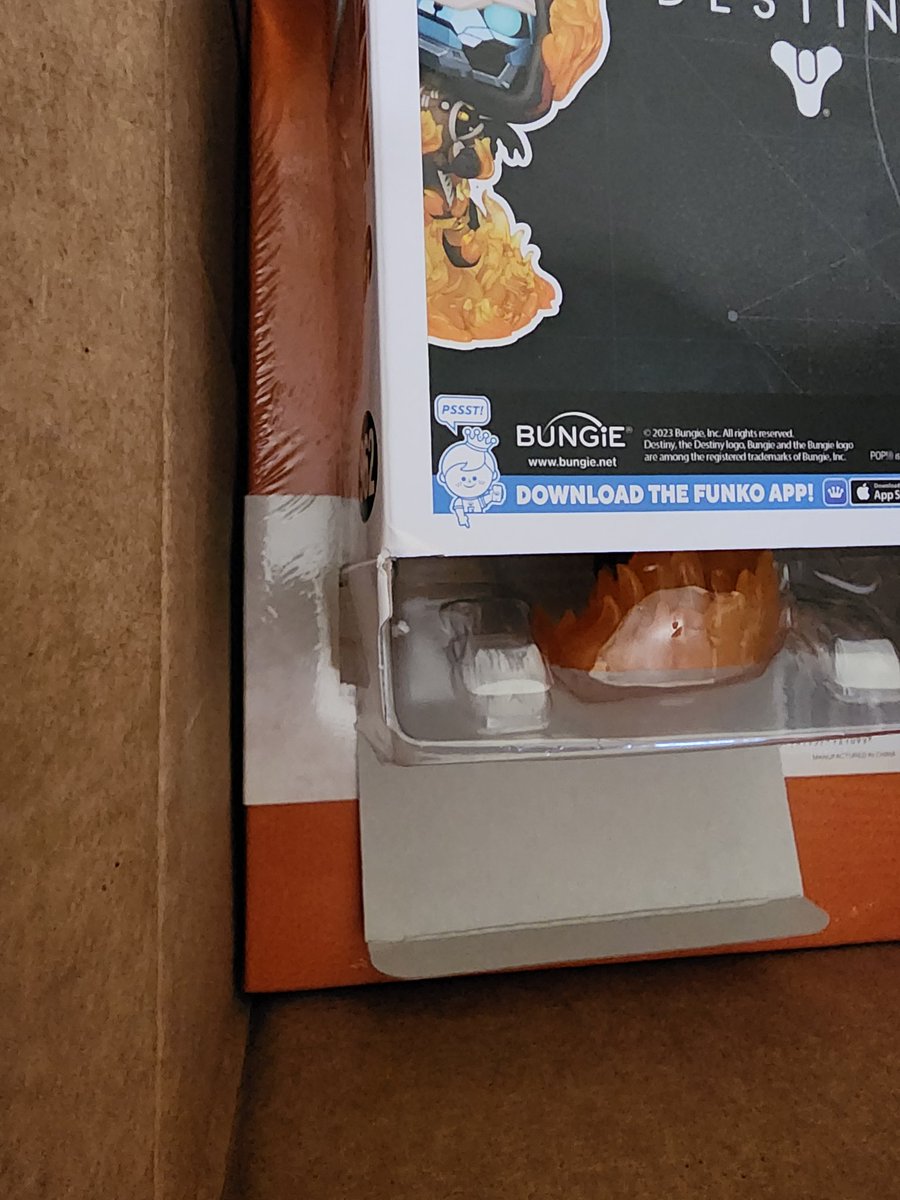 XalsDailyFunko's tweet photo. I love @Bungie @BungieStore but ya'll gotta do better. Loose packing paper isn't enough to protect anything. The box is destroyed.. https://t.co/DrUzOn7Xqc