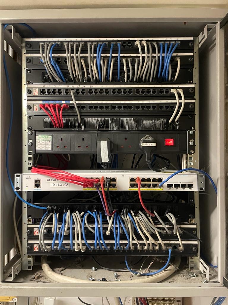 RTPSolutionsUK's tweet image. #NetworkMigration makes #hotels more resilient, cyber-secure and better connected.

That&apos;s why we&apos;ve completed 42 migrations at RTP.

All of our projects work around clients to minimise downtime, and comms cabinets are fitted to the highest standards.

Take a look⬇️

#hospitality