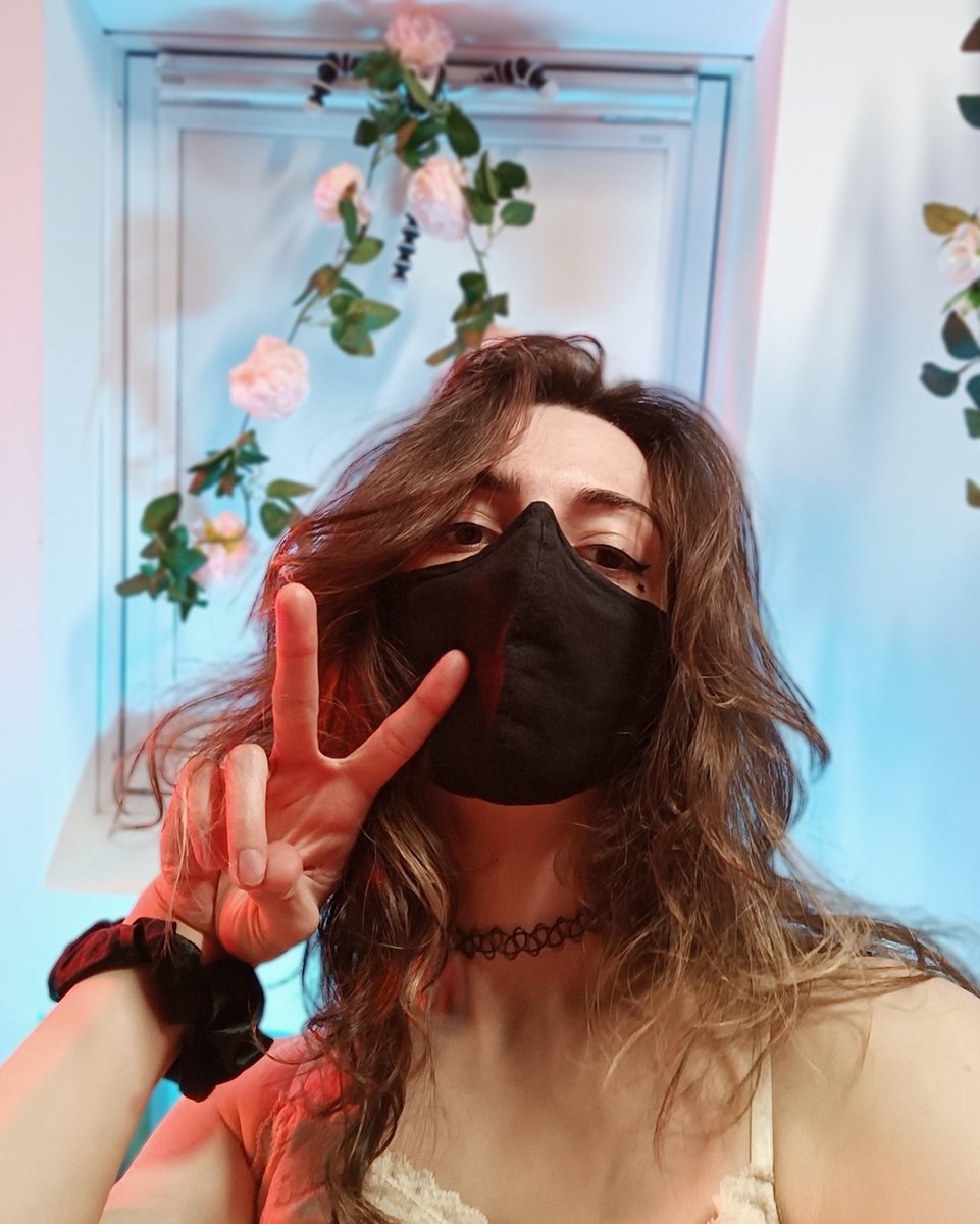 Yona_Mlem's tweet photo. i am 2 years on hrt today!!! 💕💕💕 https://t.co/FsdrY0NAY6