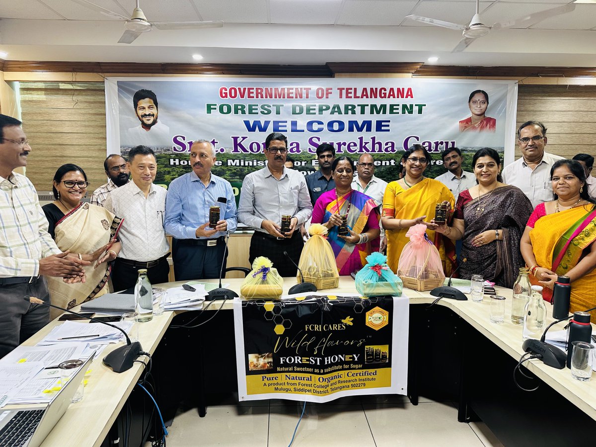 Forest honey launched by Hon’ble Minister & officials at #FCRI. Integrated #Beekeeping Centre promotes sustainable livelihood through beekeeping & #honey products. Training provided to rural people, women, students, entrepreneurs. fcrits.in #fcrihyderabad #fcrits