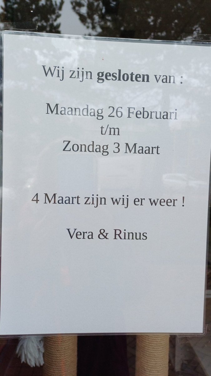 PaulineKuitert's tweet image. Mun diere winkel is digt! Nu mar hope dat mams gunoeg in huis hep! 🙀 #Pushkin