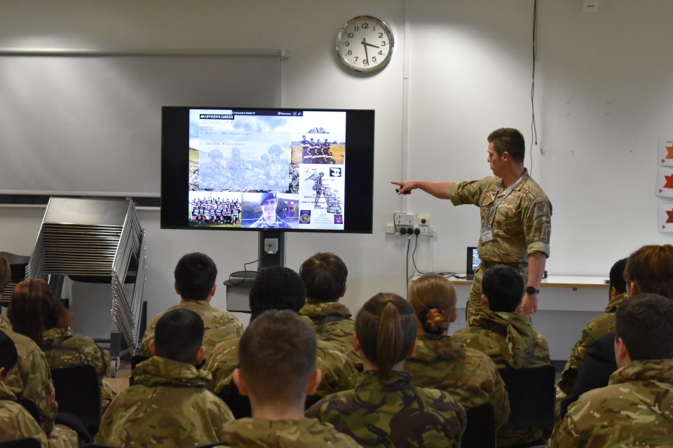 We welcomed our ex-student, Jack who paid a visit back to TDA to pass on his wealth of knowledge and experience of being a serving Captain in the Royal Anglian Regiment of the British Army to our cadets, who thoroughly enjoyed the visit✨ #curiosity #TDETacademies