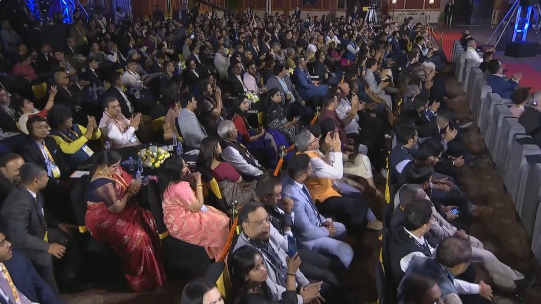 आज भारत अपने उज्ज्वल भविष्य के लिए दिन-रात मेहनत कर रहा है। भारत Futuristic है और इसीलिए आज सब लोग कहने लगे हैं- India is the Future.

- पीएम <a href="/narendramodi/">Narendra Modi</a>