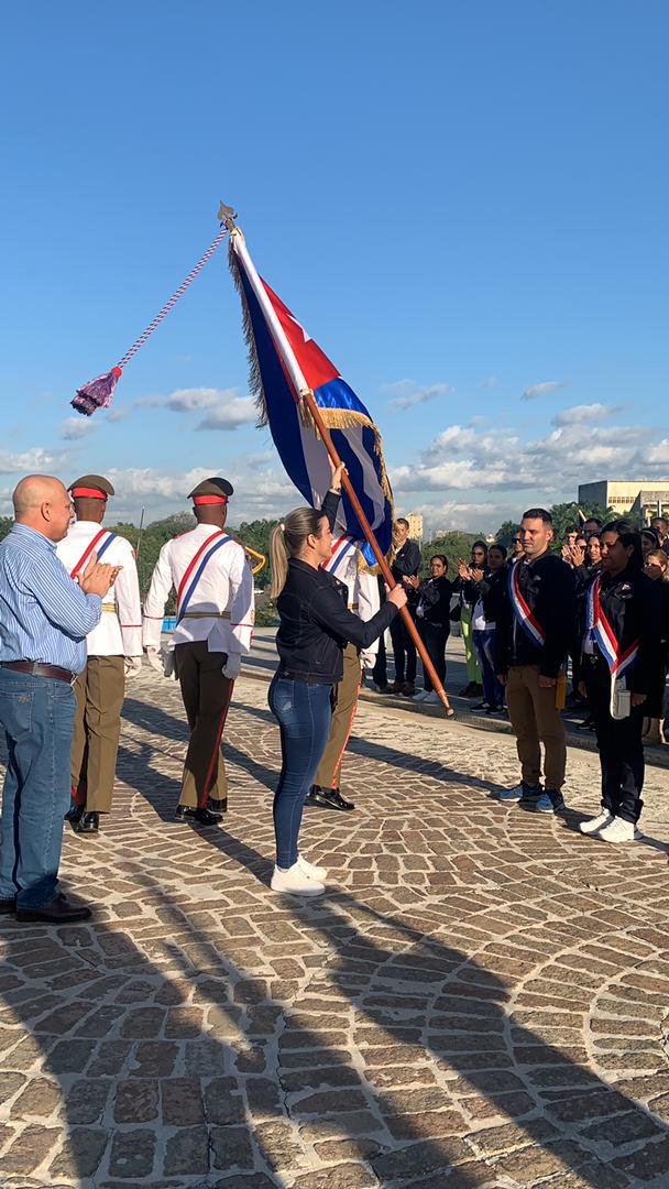 BrunoRguezP's tweet photo. Asistí a abanderamiento de delegación de #Cuba al Festival Mundial de la Juventud en Rusia.

Jóvenes de @CubaMINREX e @ISRICuba, que participarán en el evento, denunciarán #BloqueoGenocida de EEUU contra Cuba y el genocidio que está sufriendo el pueblo palestino en Gaza. https://t.co/A9rnQbXZWb