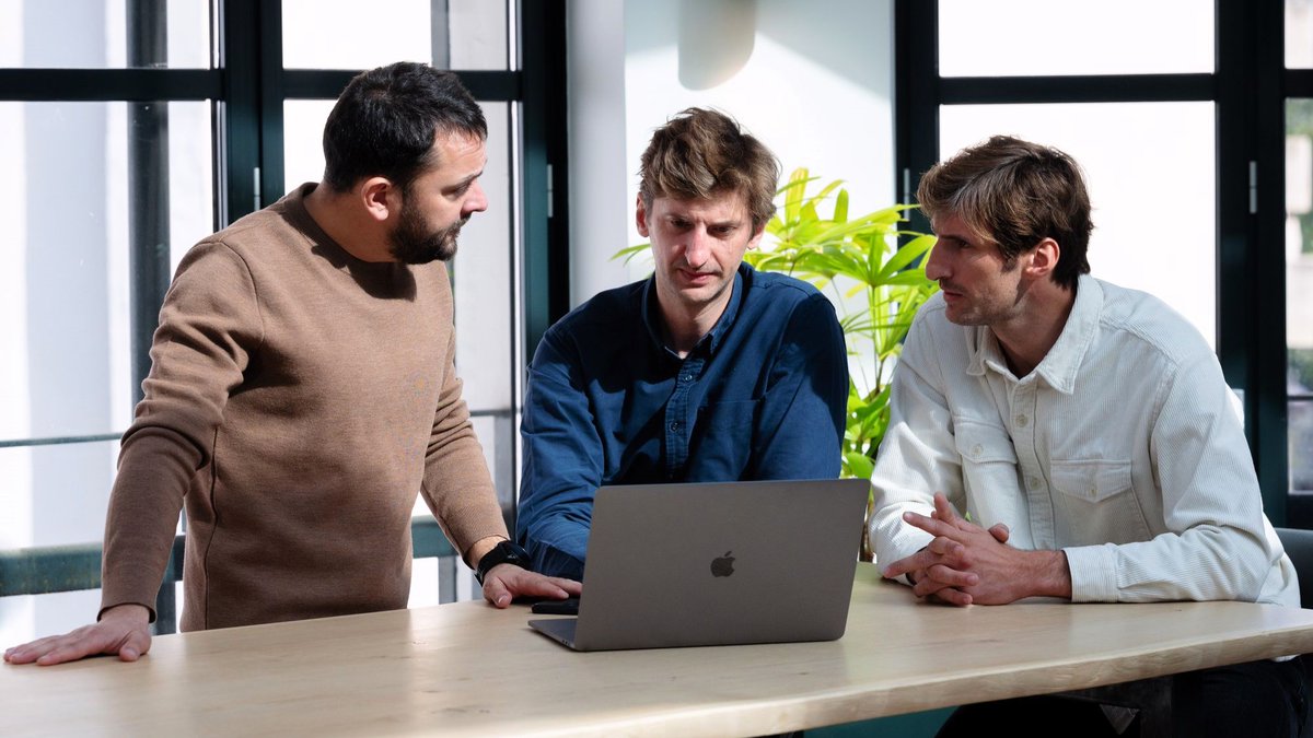 [ACTUALITÉ 🚀] <a href="/clementbenard_/">Clément Bénard</a> (SKEMA 2008) fait partie des alumni qui ont décidé de révolutionner la French Tech à travers sa startup <a href="/hiboo/">Hiboo</a>, qui décarbonne l'industrie grâce à la data. Lisez l'article pour découvrir cette starup innovante: fcld.ly/z45q59w #WeAreSKEMA