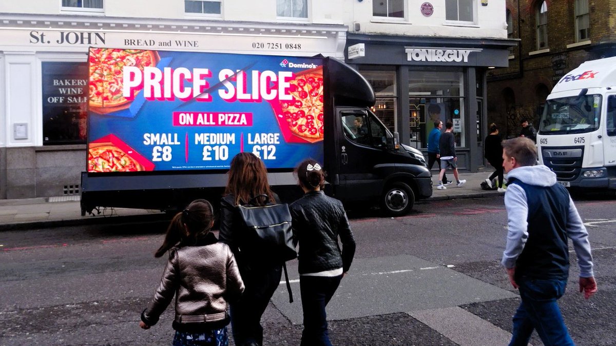 PromogroupUK's tweet image. Strategically placed #digivan coupled with dynamic artwork and a clear pricing structure, made pizza an easy choice!
#dooh #ooh #outdooradvertising