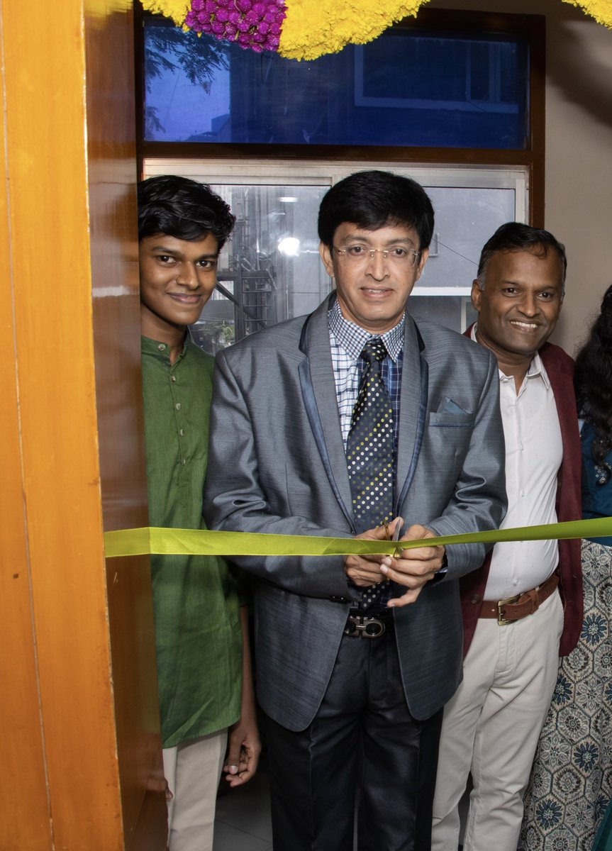 _RamChidambaram's tweet image. We are extremely honoured to have had @RAKRI1 Dr Radhakrishnan IAS, Commisioner of Chennai, launch our 'Chennai Upper Limb Unit' at Alwarpet.
We are proud to be the first in India to employ cutting edge technology like augmented and mixed reality in the realm of shoulder surgery