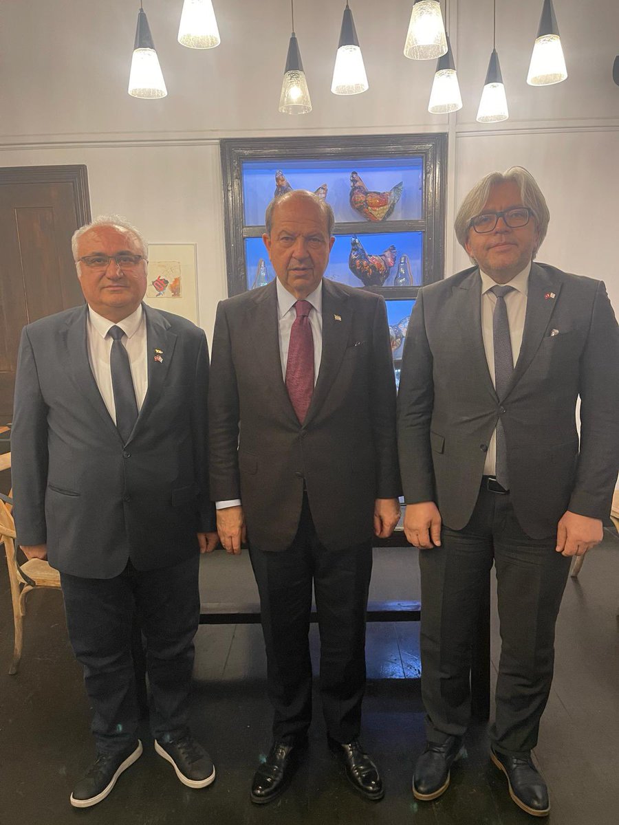 KKTC ziyaretimizin son görüşmesi Cumhurbaşkanı Sayın Ersin TATAR beyefendi ile olmuştur.

KKTC de yapılacak eğitim etkinlikleri hakkında bilgi verdiğim görüşmede 
Cumhurbaşkanımızı, Ankara’da merkezimizde düzenlenecek olan Cumhuriyetin 100. yılında STK buluşmalarına davet ettim.