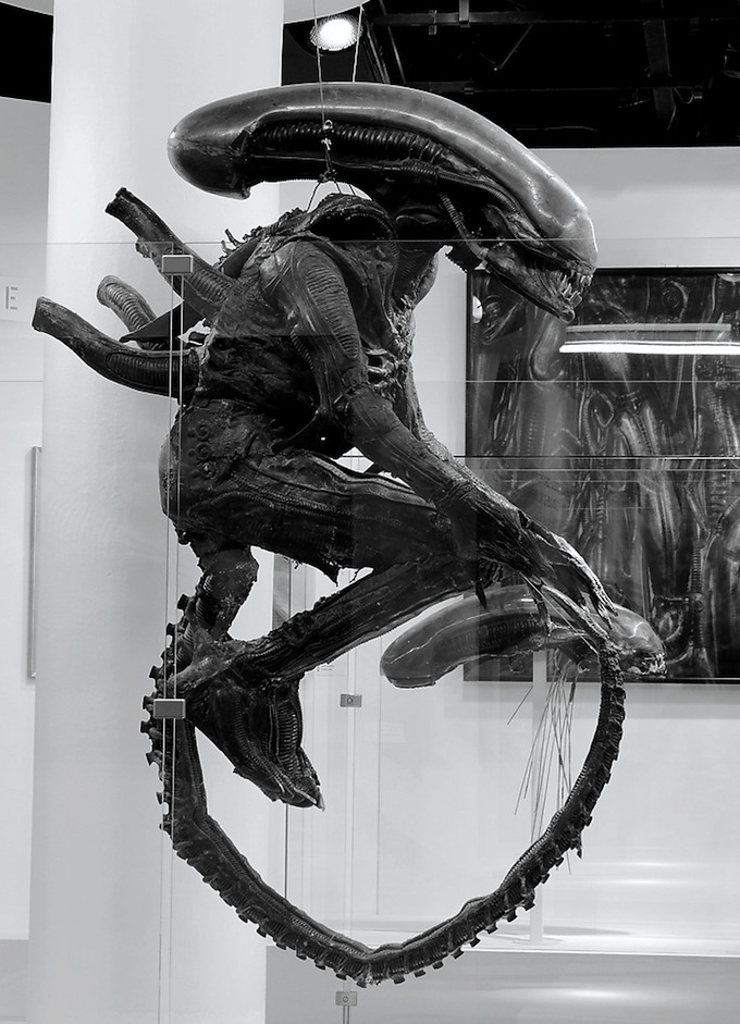 HorrorCarnival's tweet image. Original Xenomorph Suit on display at the German Film Museum in Frankfurt during 2009