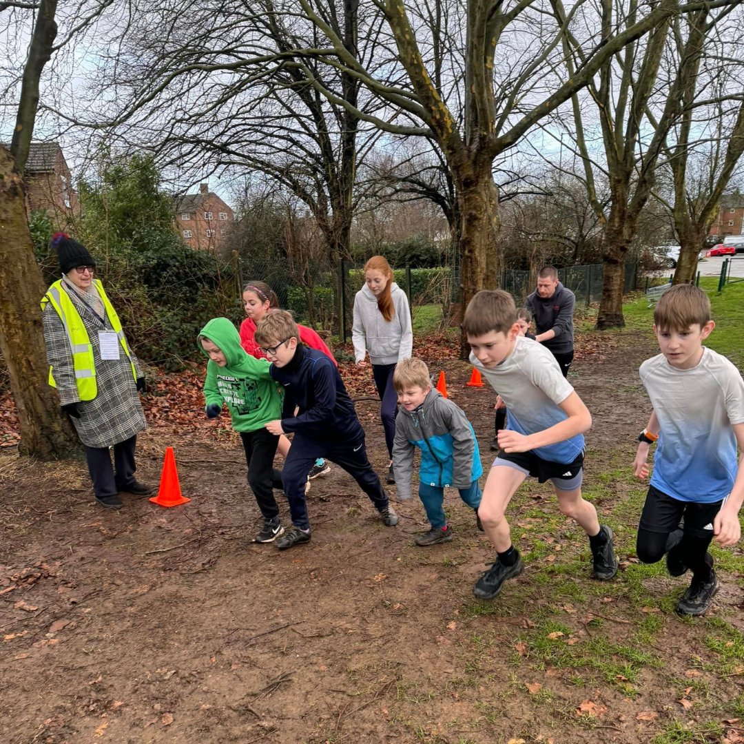 Birchwood Leisure Centre junior parkrun is
now up and running! Parkrun is a free, fun, and friendly
weekly 2k event for juniors (4 to 14 year olds) every
Sunday from 9am. Know someone who might be
interested? You can find out more and register @
parkrun.org.uk/birchwoodleisu… <a href="/parkrunUK/">parkrun UK</a>