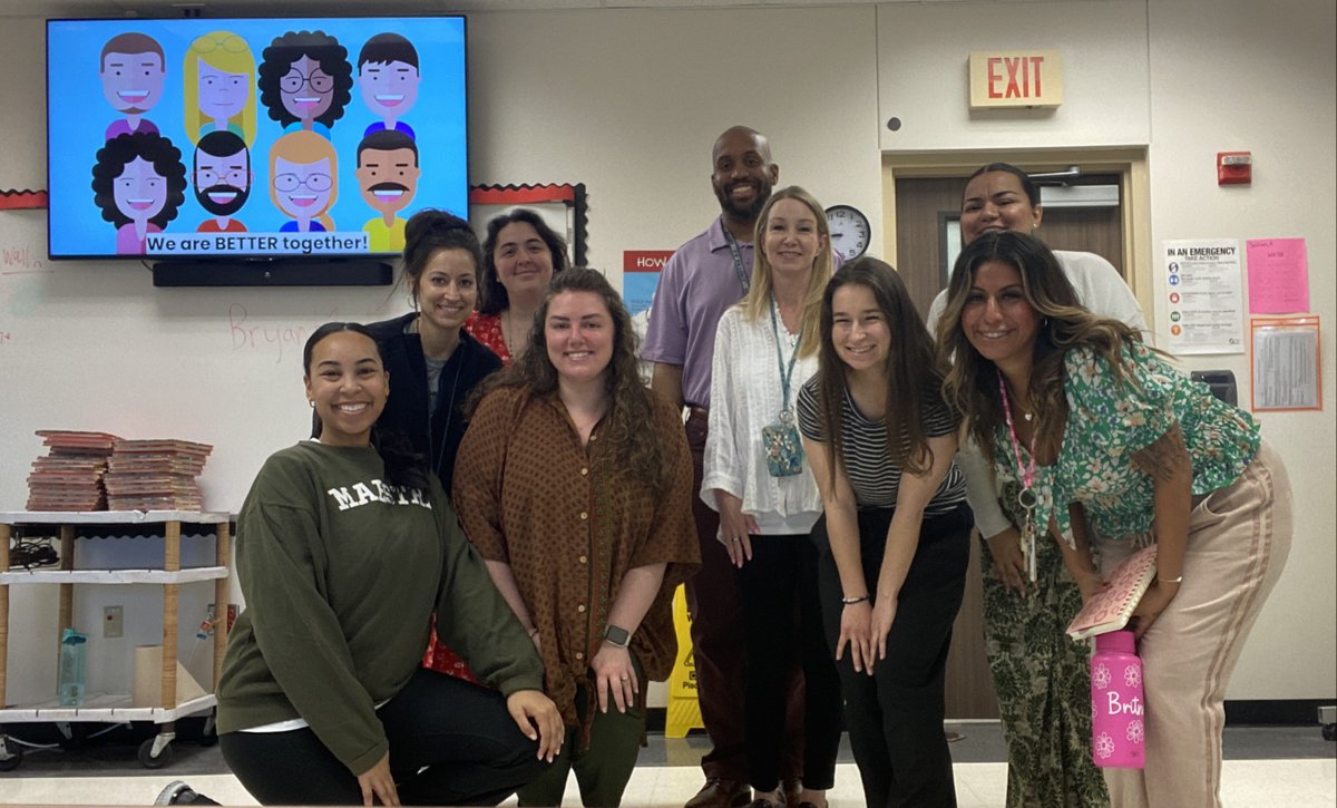 CCBMS_Braves's tweet photo. Project Goal Class of 2024! Teachers, we thank you for your participation in our program. Your time and dedication to honing your skills and supporting our students is so appreciated. Congratulations on making a difference! #ProjectGoal @gisdtld @gisd_pd https://t.co/Kz9wSYYZ7g