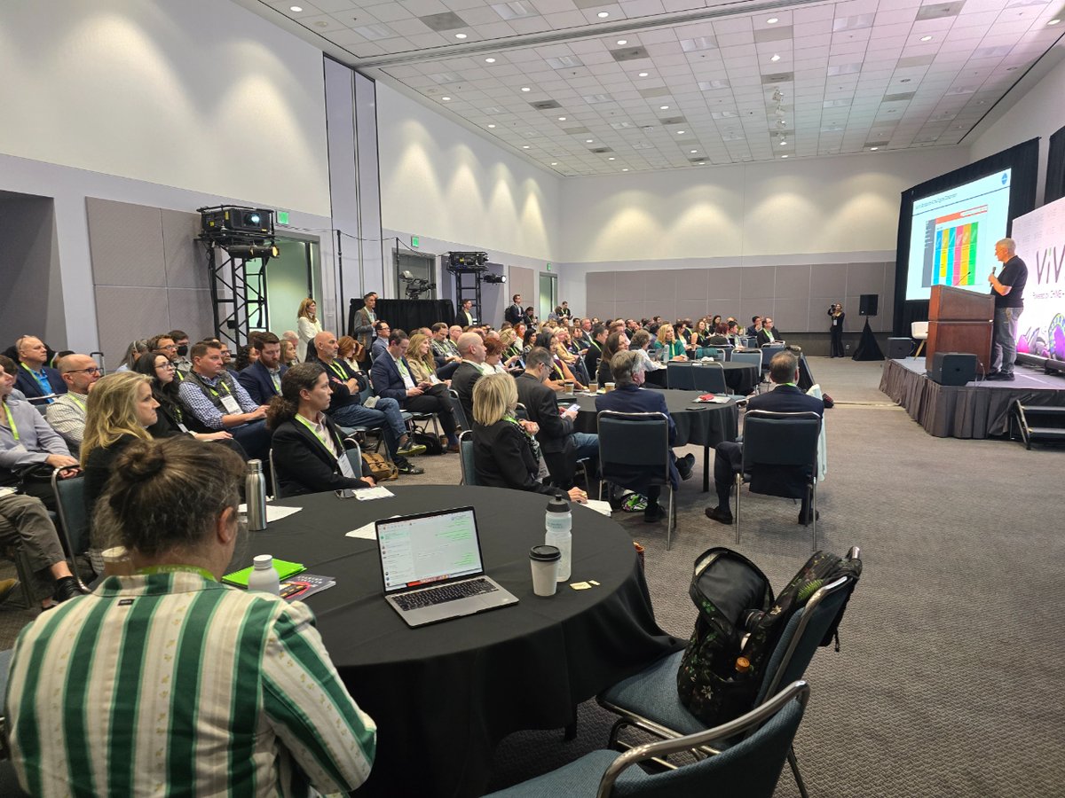 📸 @bleddyn_rees Leading the Way in Digital Health at @theviveevent in Los Angeles!  Yesterday, the @ECHAlliance hosted an engaging #DigitalHealth session on Data & Digital at #ViVE2024.