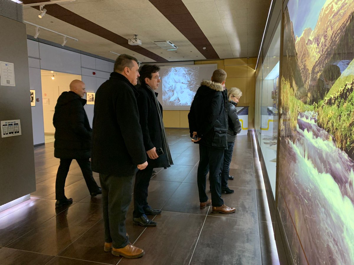 🤝La trobada ha servit perquè conegui en persona les nostres instal·lacions i s'emmarca en l'acord de col·laboració amb @EDF per l'equilibri energètic del Principat, accelerar l'estalvi, la innovació i el desenvolupament de solucions de producció.
#sostenibilitat #feda