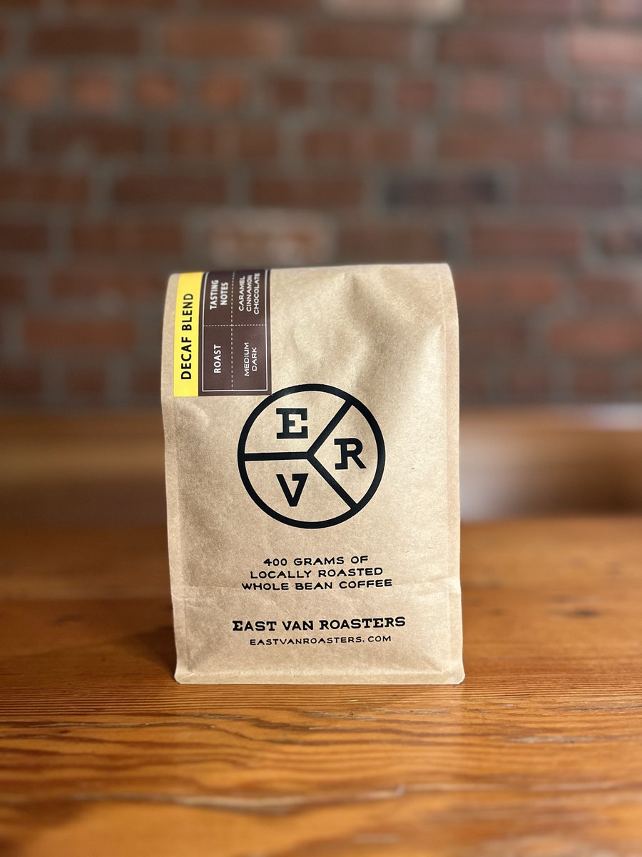 Eastvanroasters's tweet image. Are you looking for a new coffee roast to start your morning off right? Look no further than our stunning array of sustainably farmed beans! Order in store or online at ow.ly/FgFe50QC5m9 #CoffeeBeans #CoffeeRoasting #VancouverBC #SocialEnterprise #DTES #Gastown #YVRCoffee