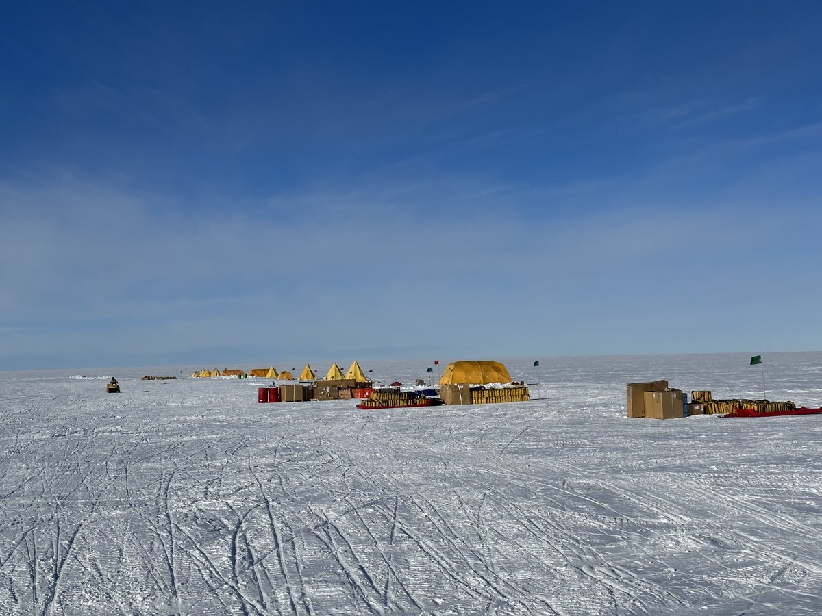 The final @GlacierThwaites field season has wrapped up, marking the end of 5 years of research. The team have discovered some incredible things along the way and we're excited to see the results of this season's research. ow.ly/5Jzq50QHRof 📸Marianne Karplus