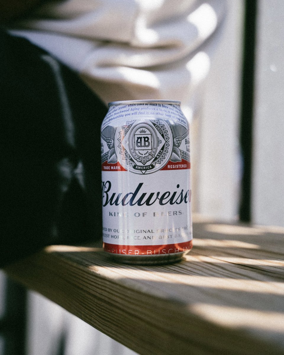 This Bud's for You.🍺

#YoursToTake #Smooth