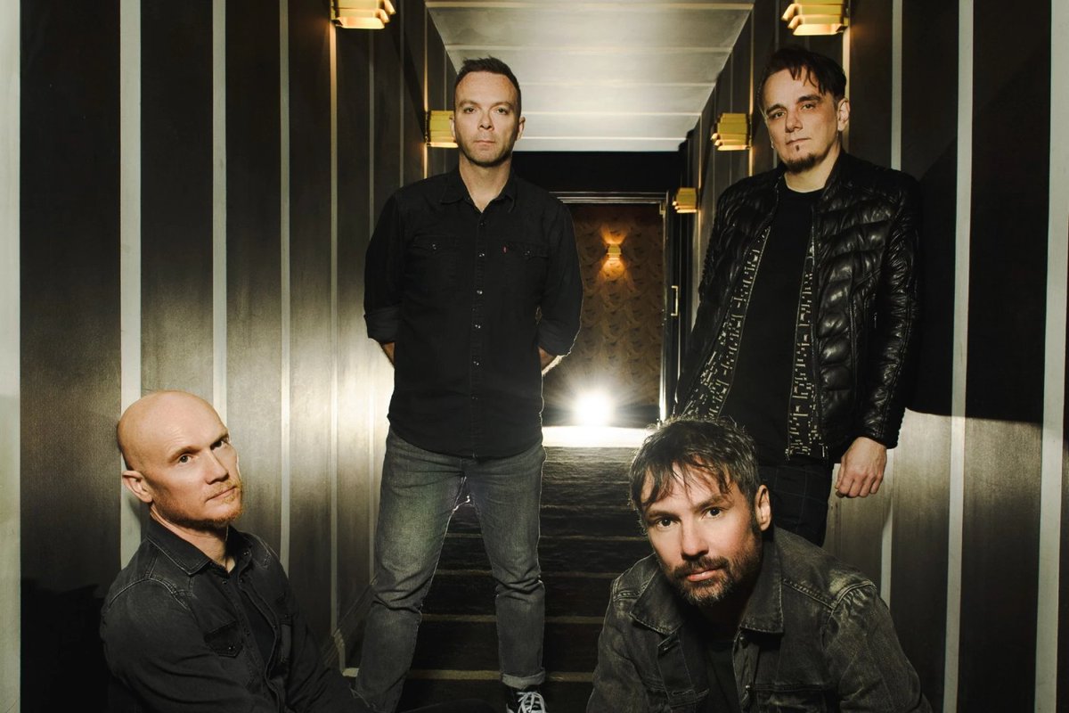 V13 Media (@v13media) on Twitter photo <a href="/pineapplethief/">The Pineapple Thief</a> frontman Bruce Soord (<a href="/bsoord/">Bruce Soord</a>) breaks down each track on the progressive rock band's new record ‘It Leads To This' (<a href="/kscopemusic/">kscope</a>).
🔗: v13.net/2024/02/the-pi…
#ThePineappleThief #BruceSoord #ProgressiveRock #Kscope #TrackbyTrack <a href="/pineapplethief/">The Pineapple Thief</a> frontman Bruce Soord (<a href="/bsoord/">Bruce Soord</a>) breaks down each track on the progressive rock band's new record ‘It Leads To This' (<a href="/kscopemusic/">kscope</a>).
🔗: v13.net/2024/02/the-pi…
#ThePineappleThief #BruceSoord #ProgressiveRock #Kscope #TrackbyTrack