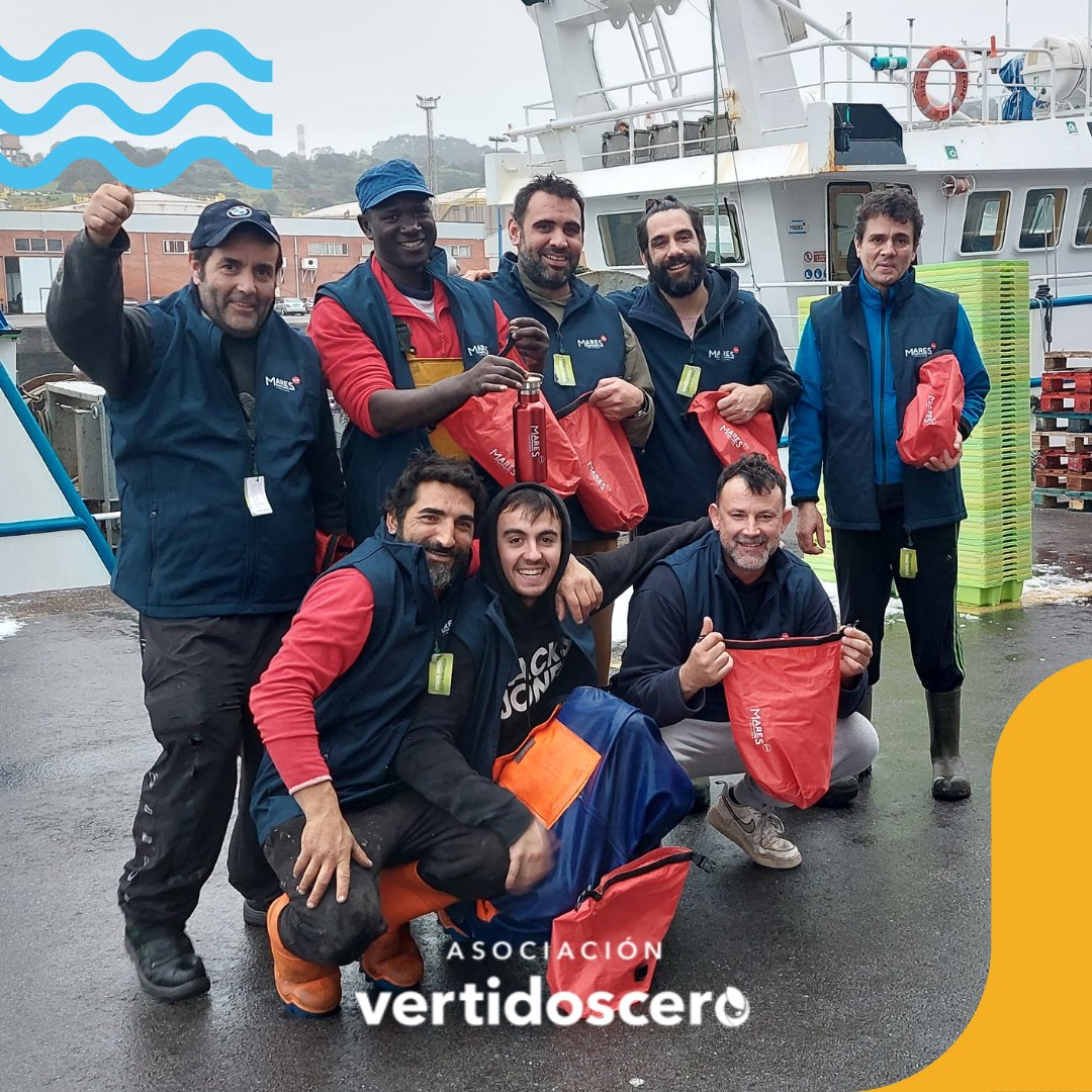 Vertidos_Cero's tweet photo. 🙏🏻💙 Agradecemos profundamente la labor de todos los pescadores involucrados en esta iniciativa y continuamos comprometidos con el proyecto #MaresCirculares en próximo ciclo anual.
#basurasmarinas #marescirculares #residuos #basuras #fishingfotlitter #pescadebasuras #MARNOBA https://t.co/2ni3QezEvf