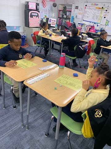 hthawks's tweet photo. Our third grade students having fun playing "Knock off the Clock" to practice addition facts in Mrs. Maxwell's math class. Go #Hawks! #HawkPride #TheBestYou #primaryschool #mathclass https://t.co/DjFLwxOYcM