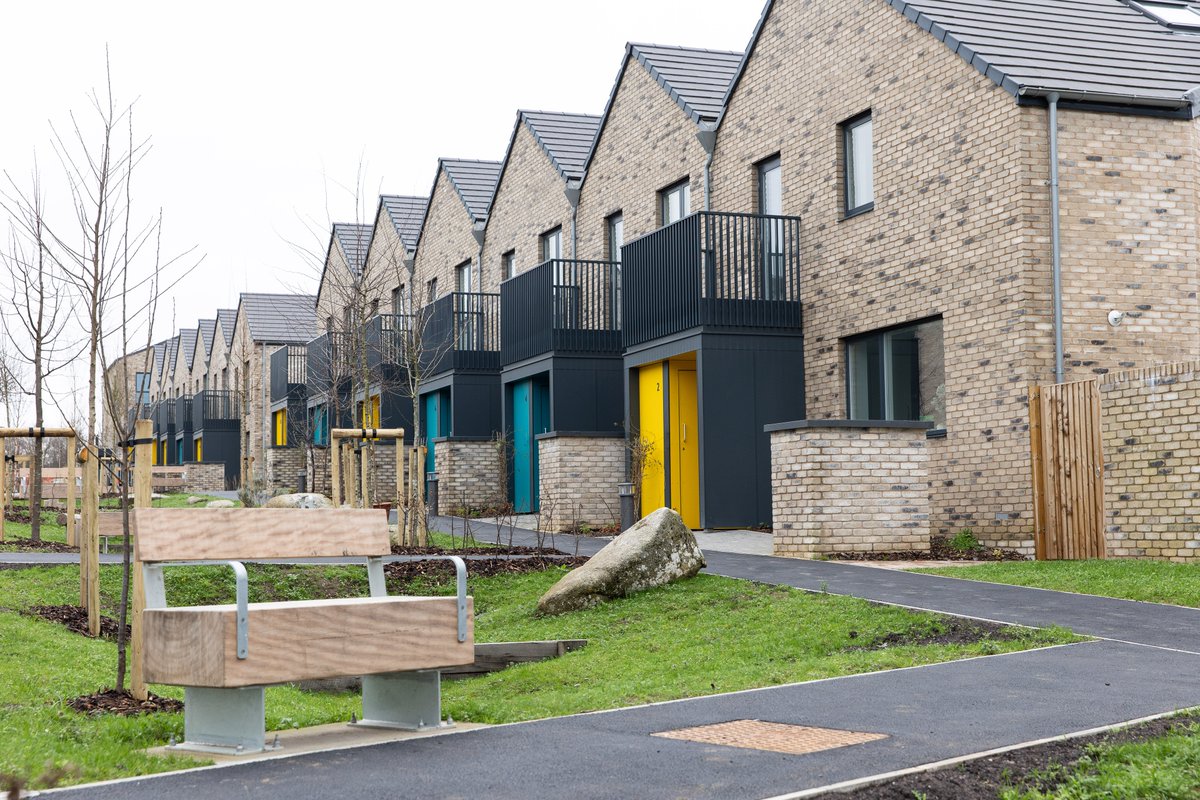 We were delighted to welcome @MarvinJRees @BristolBath @BristolBathRCap Cheyne Capital @BristolCouncil & @HomesEngland to our Elderberry Walk development of 161 much-needed homes in the heart of Southmead. orlo.uk/ElderberryWalk…