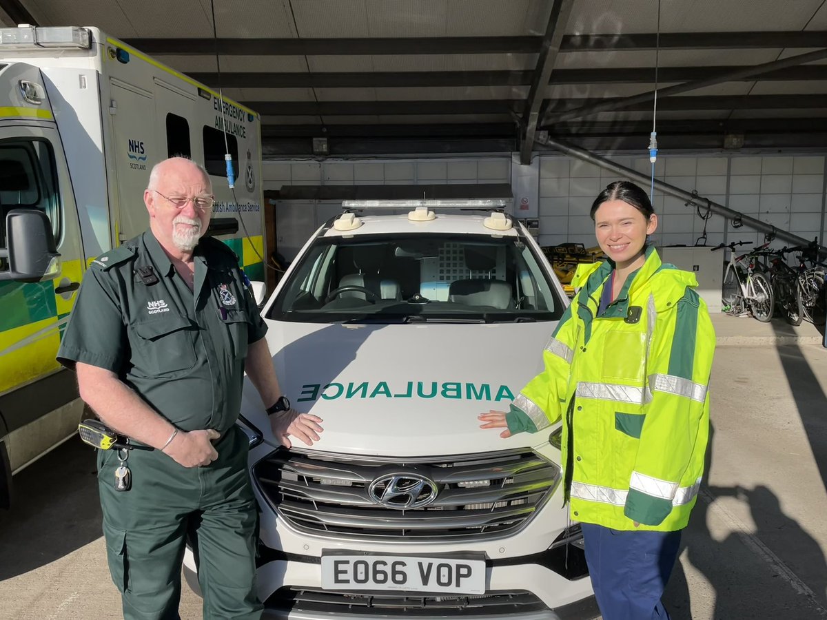 A sunny day for the first outing of the stroke response car! Hoping to make ‘on scene’ times for patient’s as fast as possible because #timeisbrain! <a href="/RIEHASU/">RIEHASU</a> <a href="/ActingFASTER/">Craig Henderson</a>