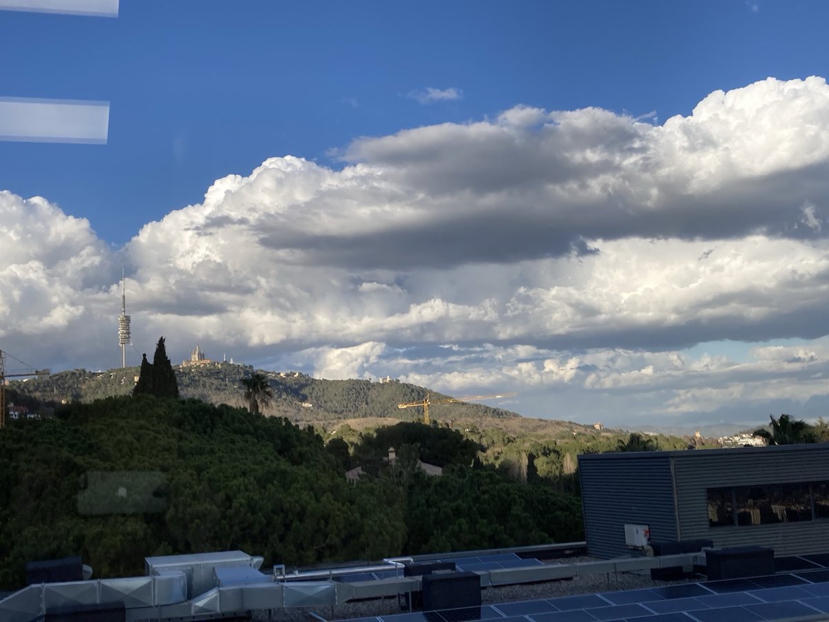 Adios nubes! Espero que hayáis dejado mucha agua en los Pirineos!