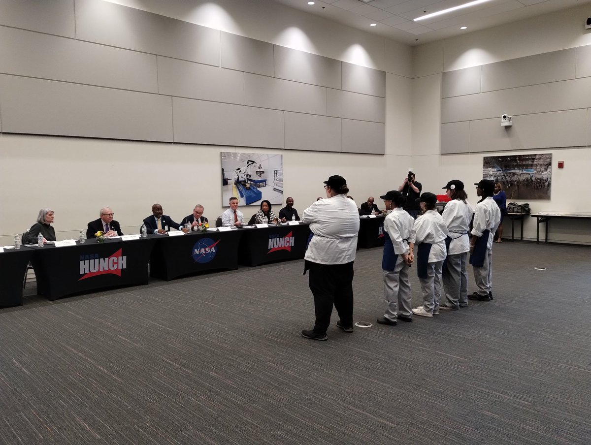 Facing the judges! <a href="/NASA_Langley/">NASA Langley Research Center</a> #HUNCH