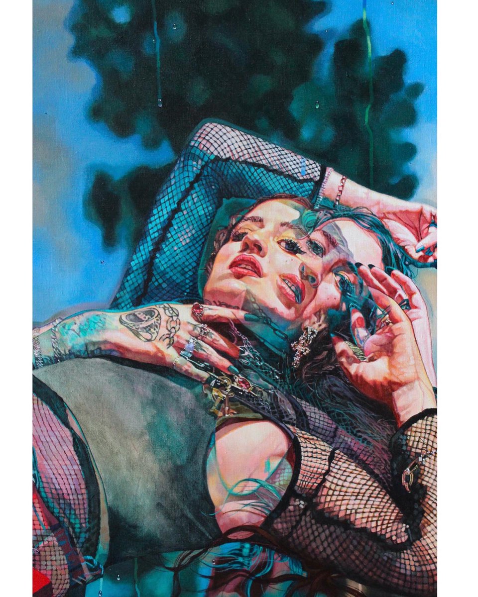 SarahMuirhead1's tweet photo. Queen Velveteen, acrylic on linen,80x65cm.the versions of people I keep in my head. @BeautifulBzarre @ElephantMag  @_TheWhitechapel @Tate @friezeofficial https://t.co/yB2xvMJDHi