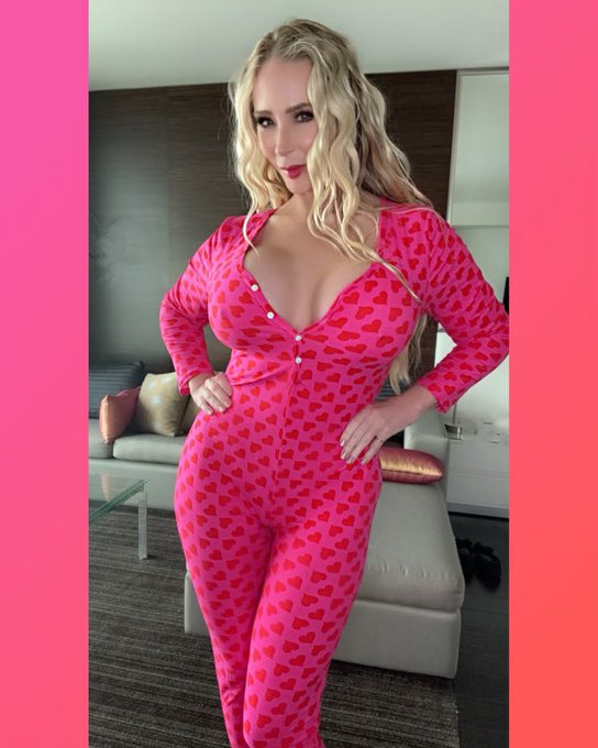 Monday #Vibes 💕  #taragenx #MondayMotivaton #MondayMorning #TSTheErasTour #CAPCOMCUPX #milfmonday #classywomen<a href="/tag/vibes"class="tags">#Vibes</a><a href="/tag/taragenx"class="tags">#taragenx</a><a href="/tag/mondaymotivaton"class="tags">#MondayMotivaton</a><a href="/tag/mondaymorning"class="tags">#MondayMorning</a><a href="/tag/milfmonday"class="tags"><span>#milfmonday</span></a><a href="/tag/classywomen"class="tags"><span>#classywomen</span></a><a href="/tag/tstheerastour"class="tags"><span>#tstheerastour</span></a><a href="/tag/capc"class="tags"><span>#capc</span></a>