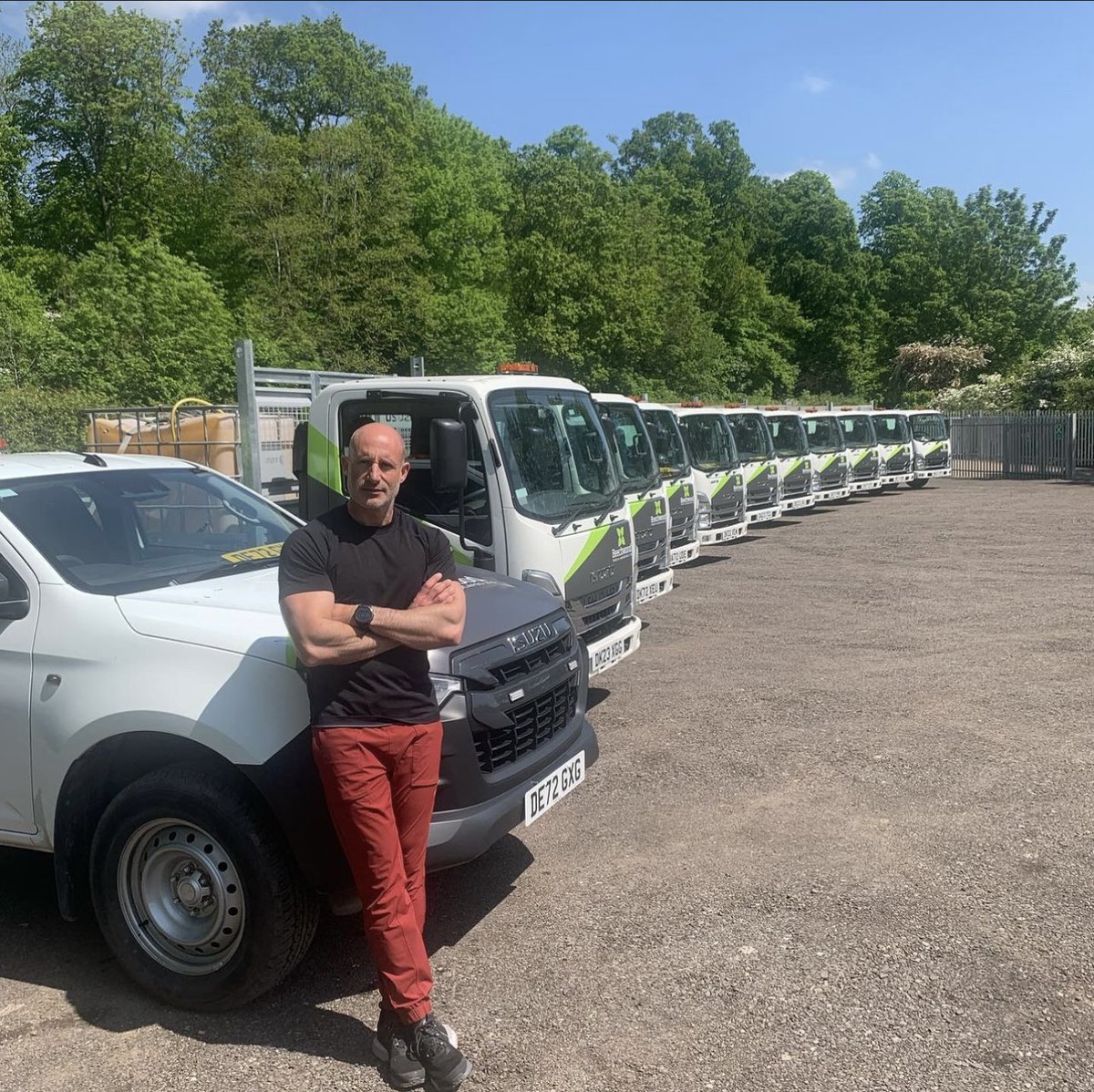 What a line-up from Beechwood Trees & Landscapes! 🚚 @BossBeechwood uses its fleet of Isuzu Grafters to provide specialised tree surgery, site clearance services, and professional landscape operations across the UK. 🌲 #isuzutruck #treesurgery #landscaping