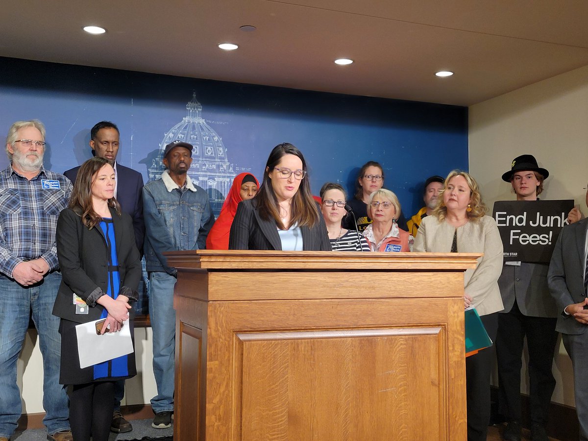 'How many fees were added to your total?' asks @Lindsey_Port when buying airline or concert tix, dinner, a phone, etc. She is sponsoring SF 3537 to eliminate junk fees, which she says cost over $3K annually per family. Watch: youtube.com/live/v_v4MYidT… #mnleg