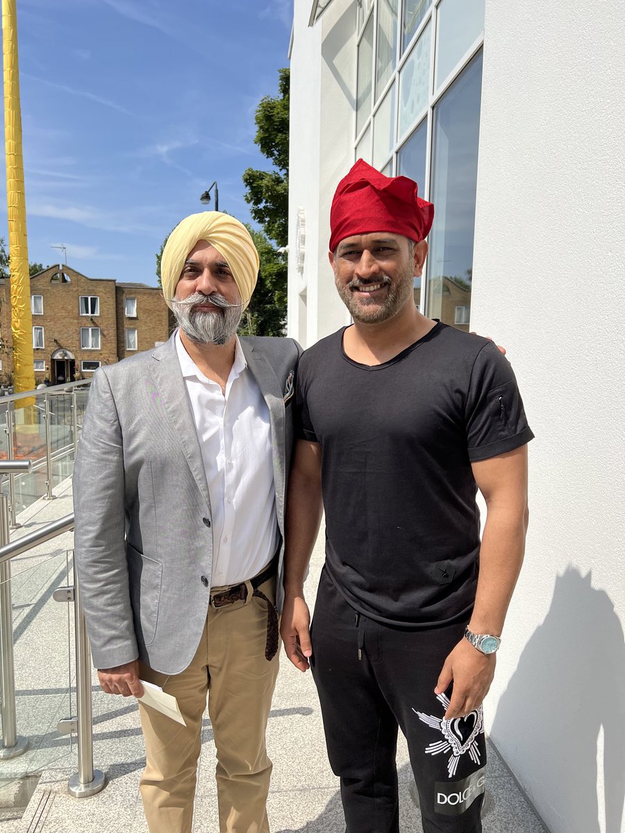 Mahendra singh Dhoni didn’t go to Ram mandir Pran prathisthan after being invited but he has visited Gurudwara today during ongoing Farmer’s protest.

MSD is a man with spine who is still upholding secular values ❤️