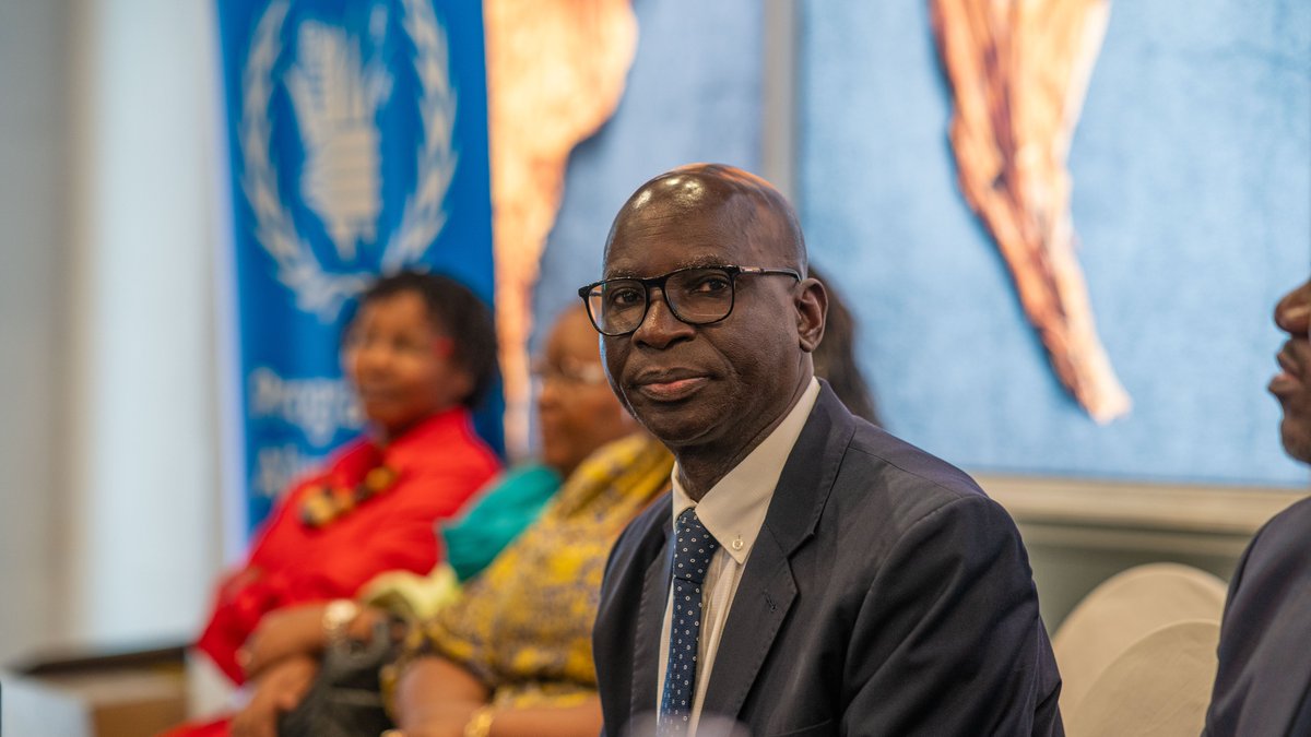 WFPDRC's tweet photo. OCC est l’un des principaux collaborateurs gouvernementaux qui travaillent avec le PAM pour assurer une assistance alimentaire de qualité aux communautés nécessiteuses. 
#FoodSafetyandQuality #OCC #FoodStandardsSaveLives🇨🇩 https://t.co/JeQY2lIe3Q