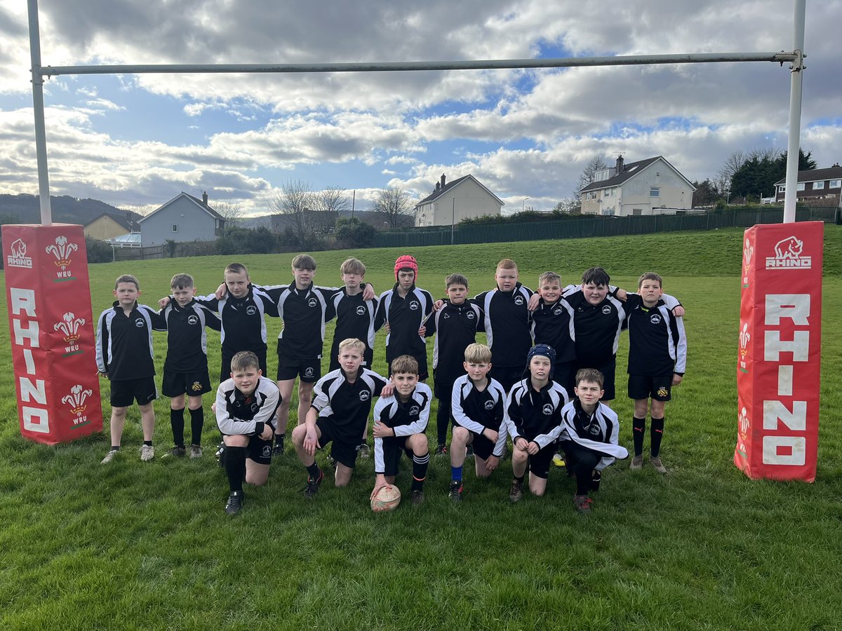 Abersychan year 7 with an excellent win at Gwynllyw scoring some brilliant tries from Price x3 & Mayley x2, 4 conversions for Davies too in an excellent all round squad performance. Player of the match Price for his tries, turnovers and tackle count. #abersport