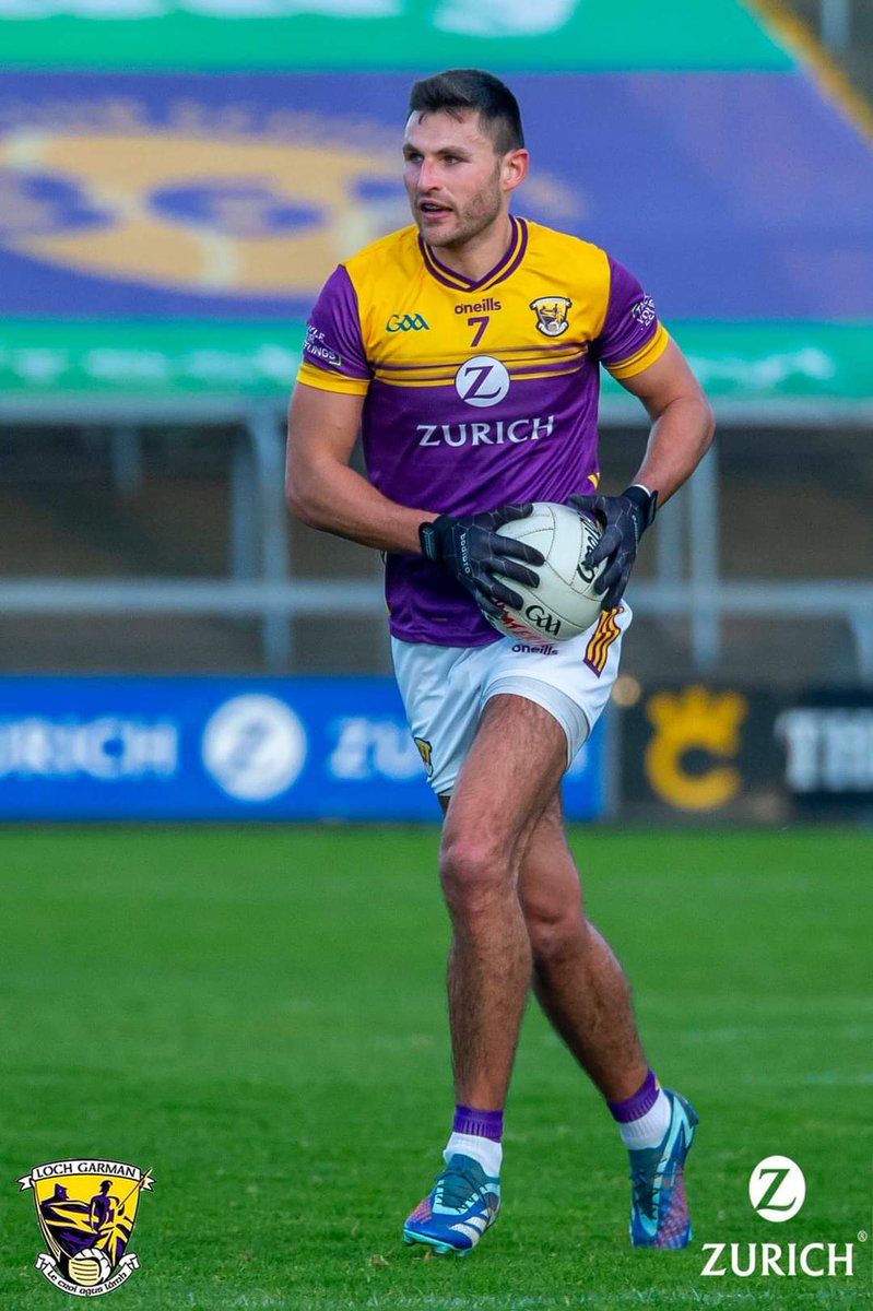 What a week for Wexford Football! - 22 newly qualified Award One Coaches - 2 All-Ireland Freshers Champions - 300 boys at Development Squad Trial - The Seniors beat Waterford They are all connected & equally important 👏 'Le croí agus lámh' 💜💛 #WeAreBuilding #LochGarmanAbú