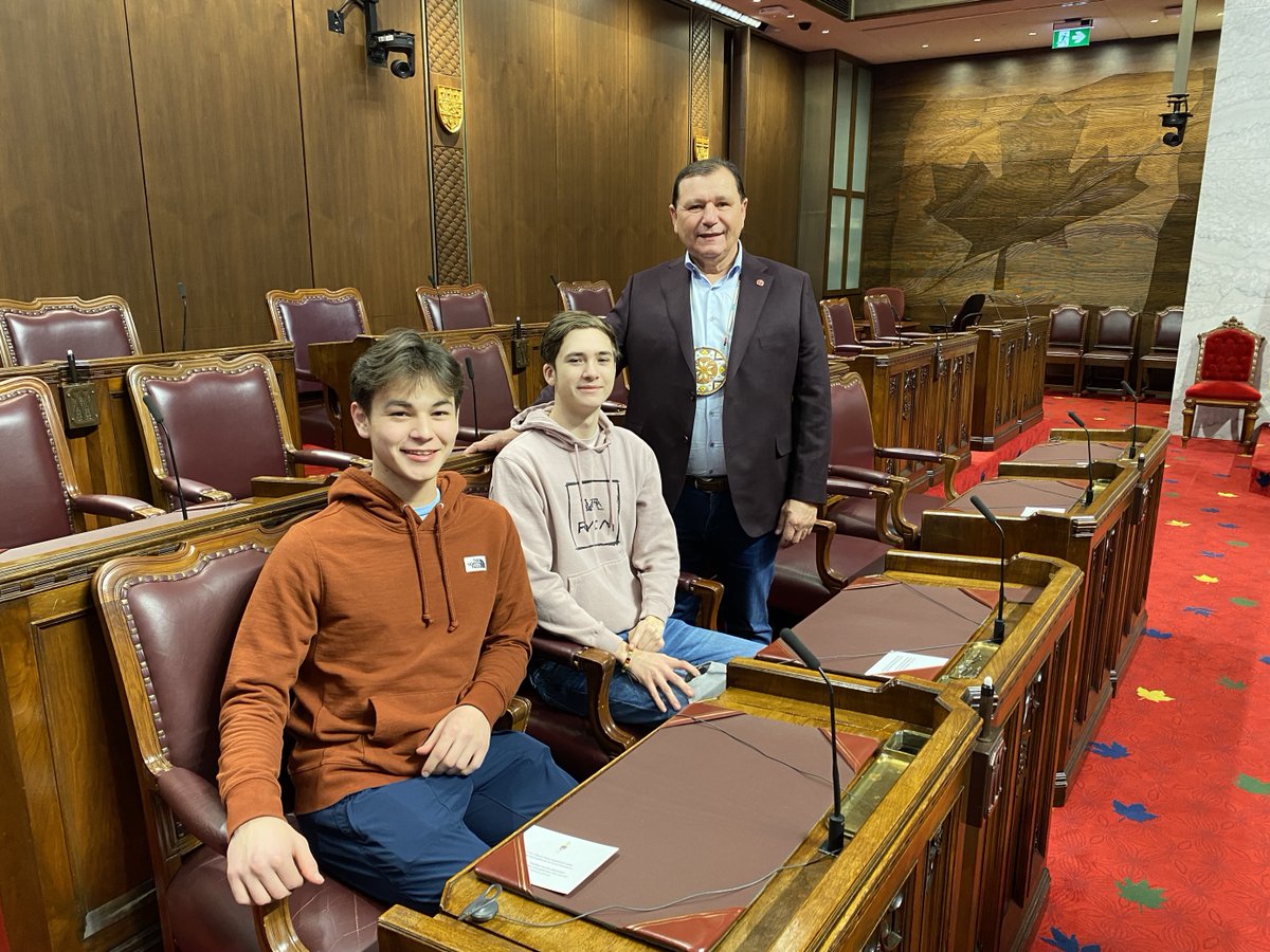 Senator Brian Francis (@brianfrancispei) on Twitter photo With Carson Thomas and Peyton Kilbride of Lennox Island who joined Indigenous youth from across Atlantic Canada at Conference in Ottawa. I had a chance to show them and Nancy Hashie around the <a href="/SenateCA/">Senate of Canada</a>. Always happy to connect with community members during their visit. With Carson Thomas and Peyton Kilbride of Lennox Island who joined Indigenous youth from across Atlantic Canada at Conference in Ottawa. I had a chance to show them and Nancy Hashie around the <a href="/SenateCA/">Senate of Canada</a>. Always happy to connect with community members during their visit.