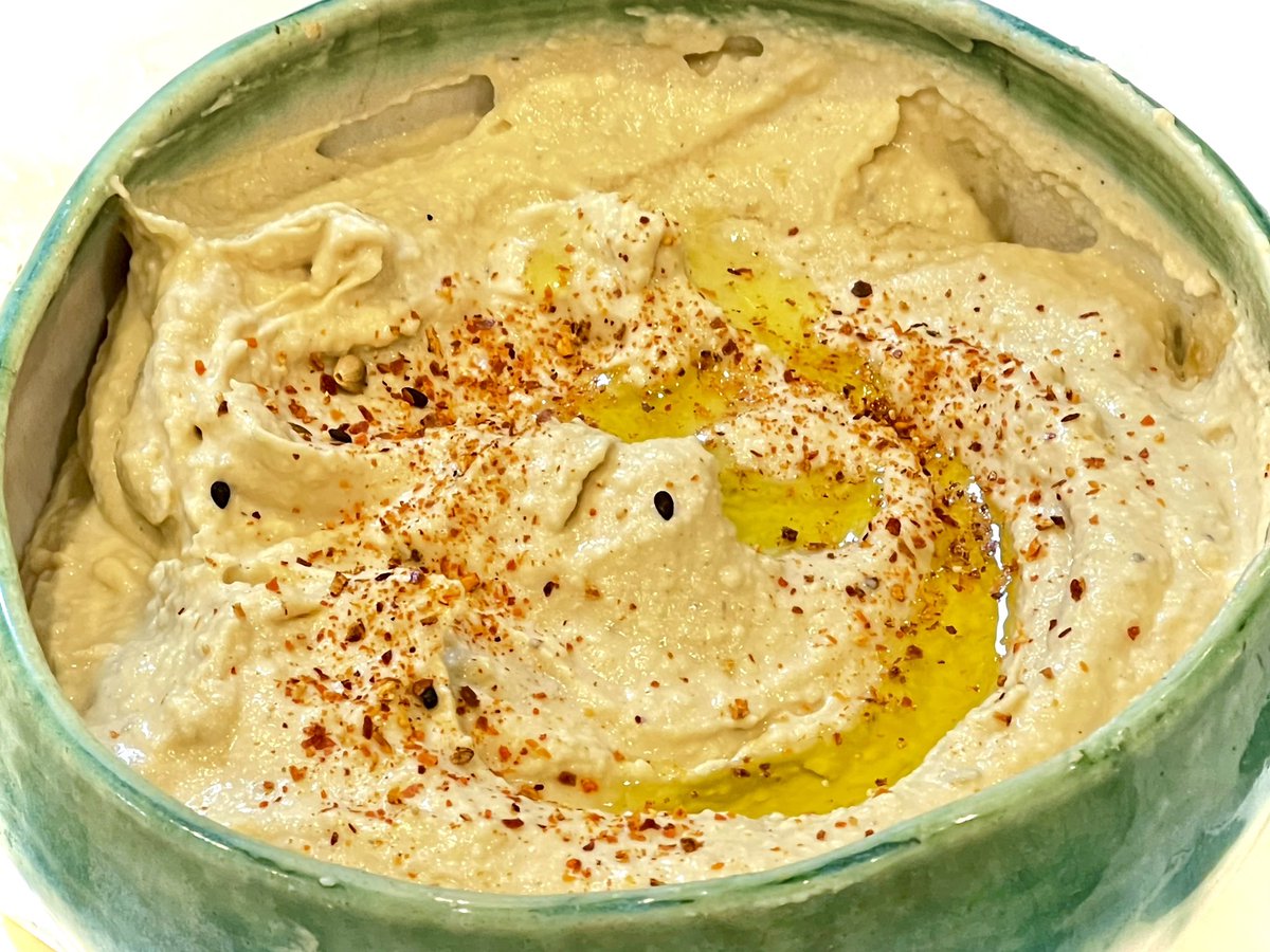StaRiverikebana's tweet photo. Hummus for lunch anyone? https://t.co/z7GBUCJfE0