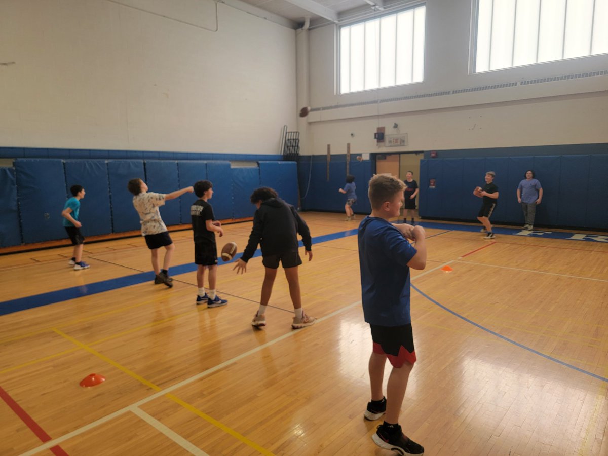 Frontier Falcons Football tweet media