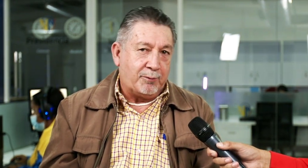 #26Feb | Desde el CNEH agradecemos la gran labor y el legado del profesor y Ministro, Alexis Corredor Pérez y le deseamos el mayor éxito en sus nuevas tareas.

#amorgarantíadefuturo #nicolasmaduro #cneh #historiainsurgente #designación #alexiscorredor #omarhurtado