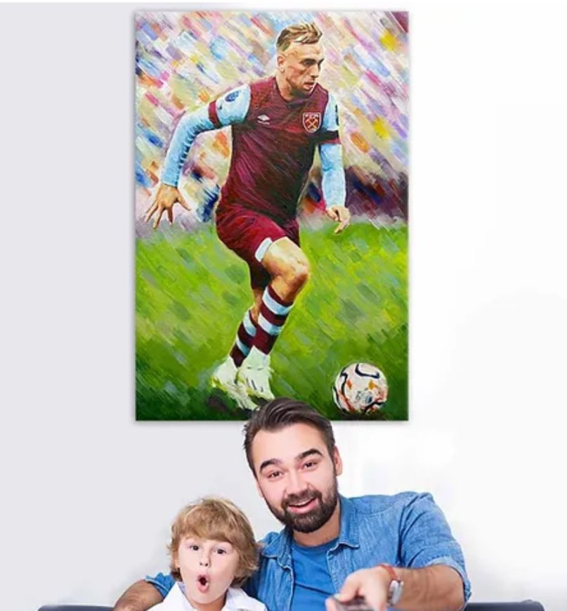 MATCHDAY GIVEAWAY - If West Ham beat Palace today, someone will win an XL Canvas print of 'Bowen'. For a chance to win, RT, Follow and sign up to canningtownlen.com to find out if you are a winner.