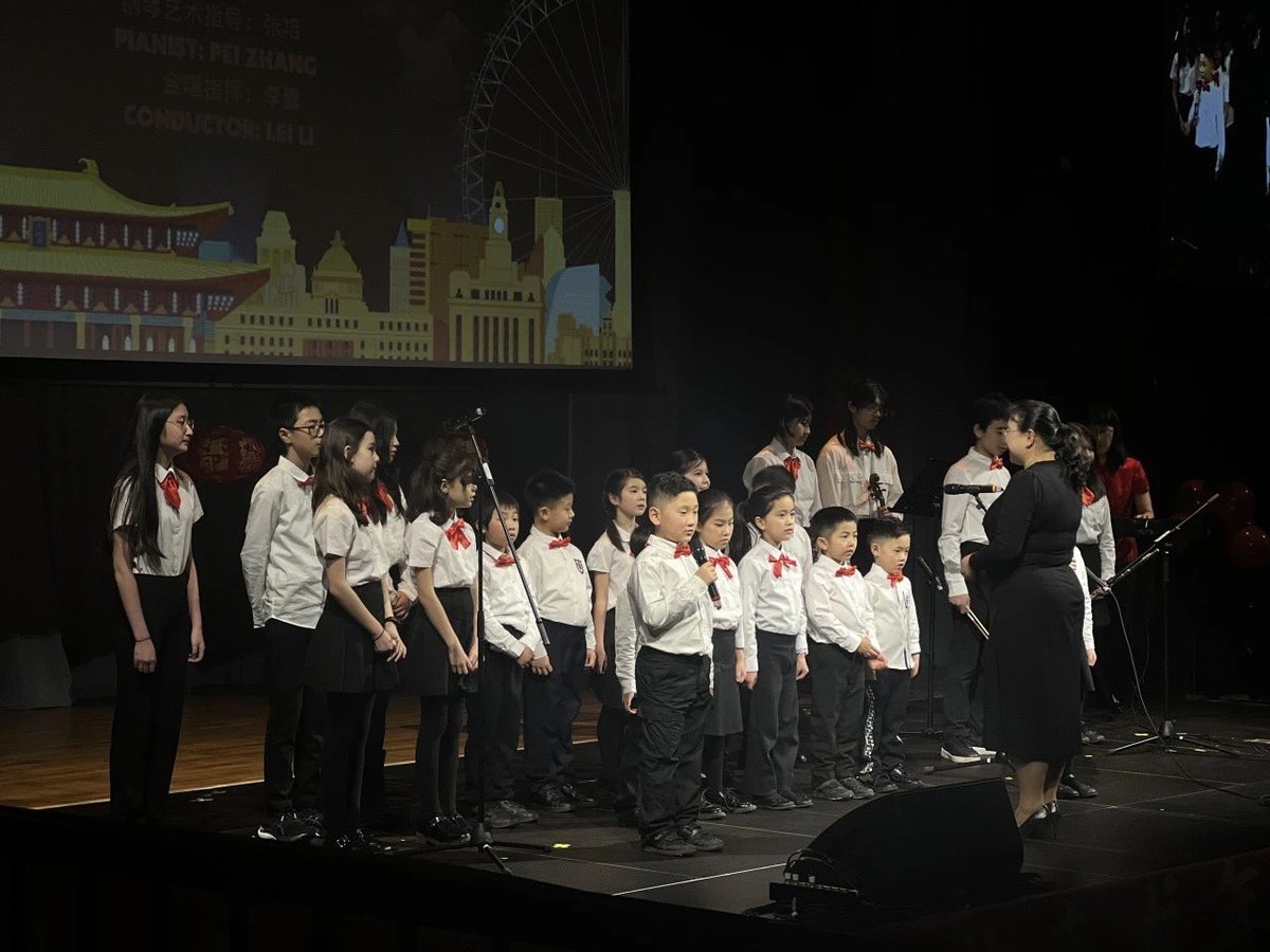 ShenYellowley's tweet photo. Amelia, Jasmine and many children from our Chinese school performed in the Chinese new year gala at York university yesterday. The did a really good job. @BurtonGreen_Pri https://t.co/EyrszTfgKr