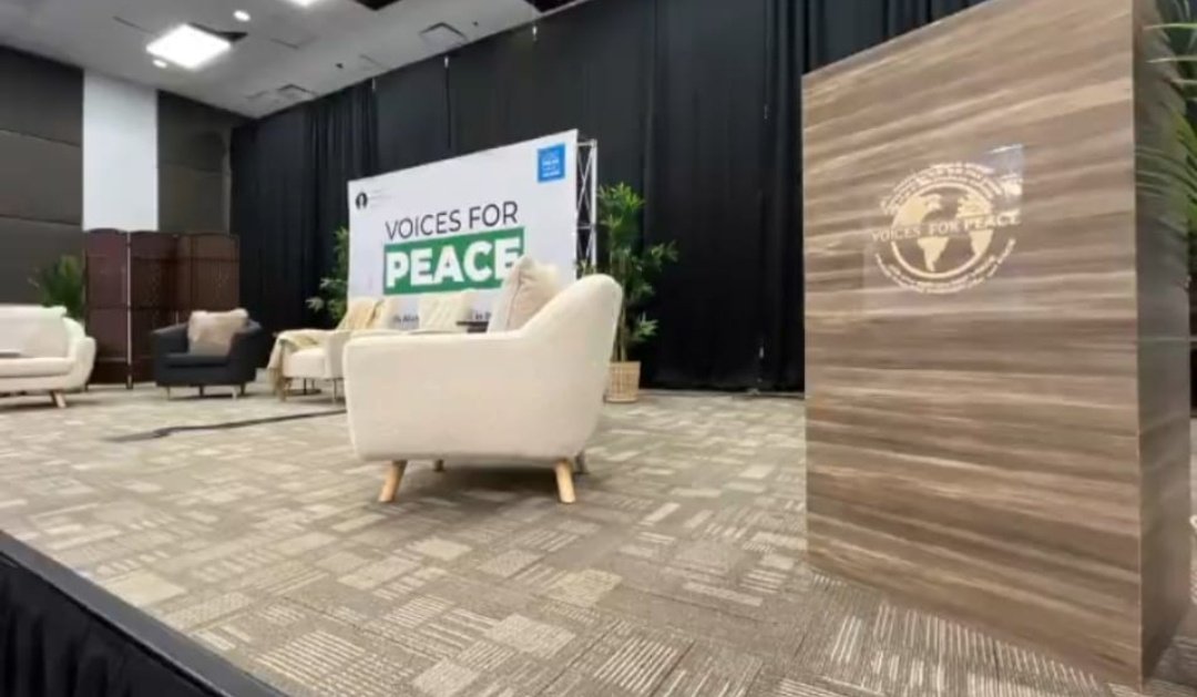 prodigy4peace's tweet photo. While some of the truths were difficult to hear; emotions ran high, yet everyone maintained decorum.
Listening to both sides of the arguments, it all boiled down to fundamental reality....... Justice
No Justice = No Peace
@LajnaCanada
#TrueIslamCA https://t.co/F9dZEPmbDm