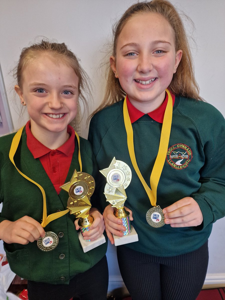 Ysgol Llanllechid (@ysgllanllechid) on Twitter photo Llongyfarchiadau ar ddawnsio mor wych yn Blackpool. 💃🎉
Congratulations! 👏👏
#dance #talent #gwych <a href="/LlC_Addysg/">Llywodraeth Cymru Addysg</a> <a href="/CyngorGwynedd/">Cyngor Gwynedd</a> Llongyfarchiadau ar ddawnsio mor wych yn Blackpool. 💃🎉
Congratulations! 👏👏
#dance #talent #gwych <a href="/LlC_Addysg/">Llywodraeth Cymru Addysg</a> <a href="/CyngorGwynedd/">Cyngor Gwynedd</a>