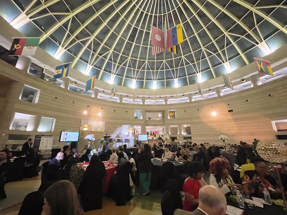 It was moving and empowering to join the <a href="/MI_LBC/">Michigan Legislative Black Caucus</a> at their vibrant #BlackHistoryMonth celebration at the Charles H. Wright Museum of African American History, honoring the legacy of Black state leaders in Michigan